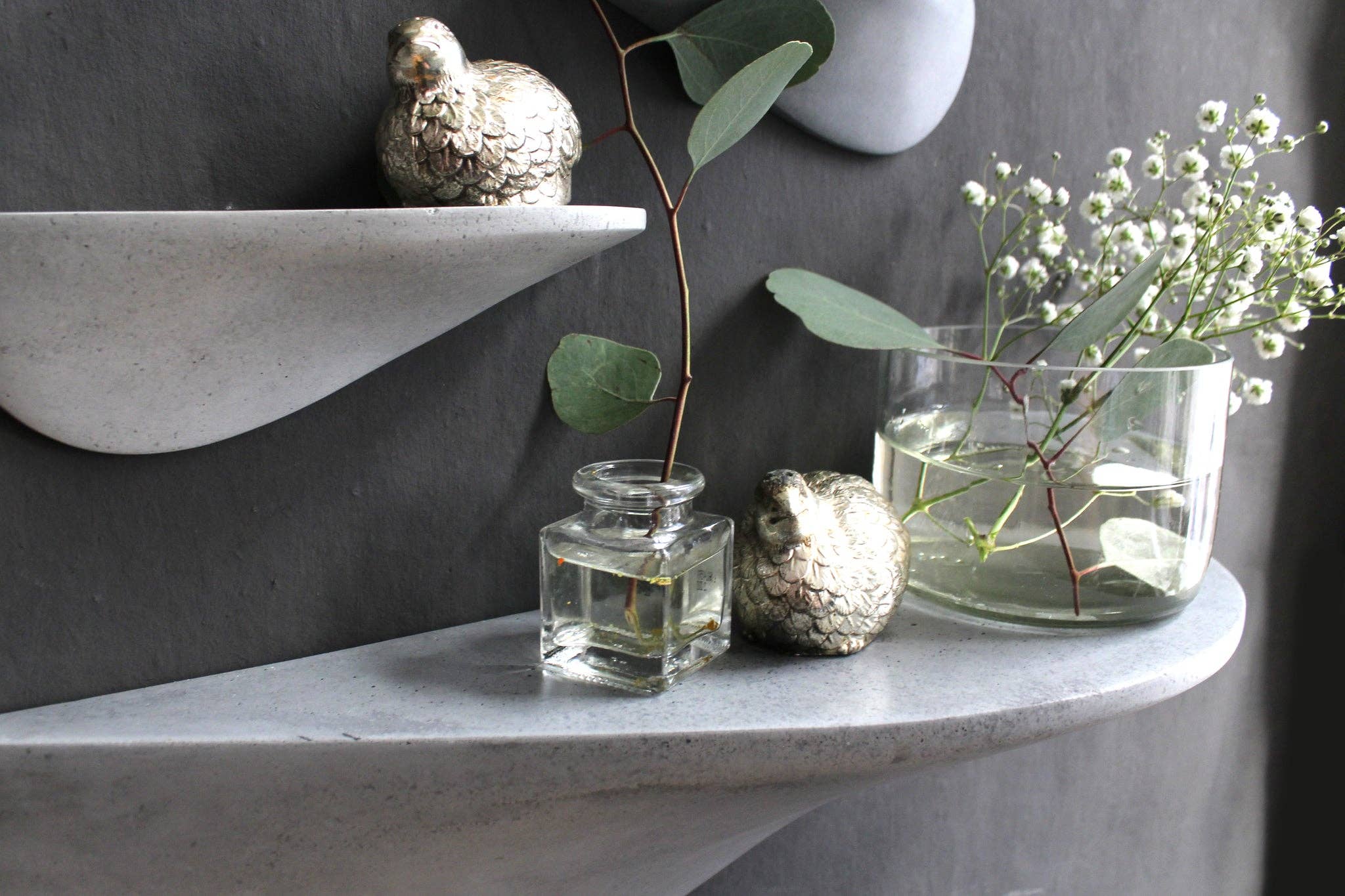 Formpoet - Wholesale Wall Mounted Shelf - Wall shelf concrete large - light grey16