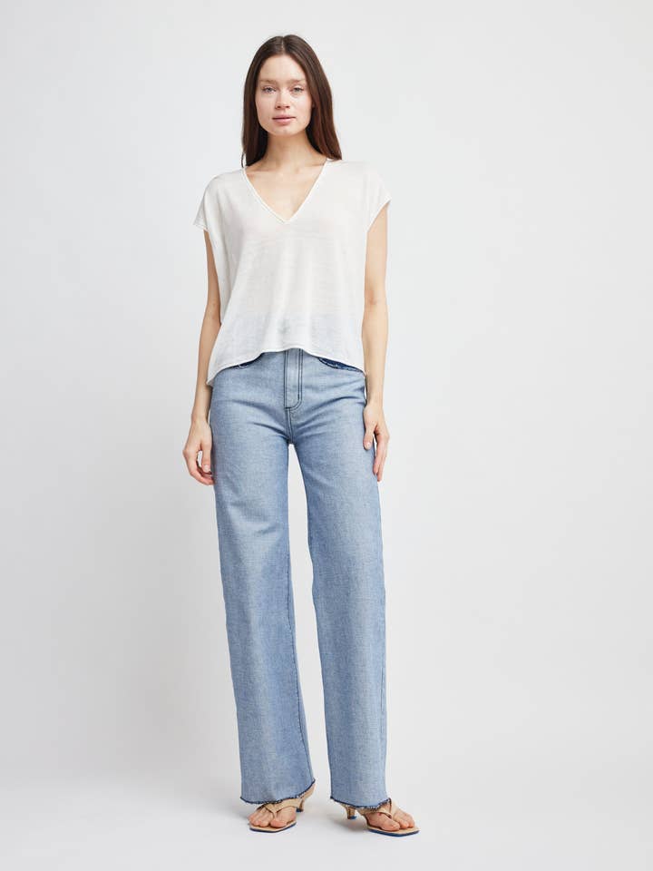 Dorian V -Neck Sweater for wholesale by Self Contrast