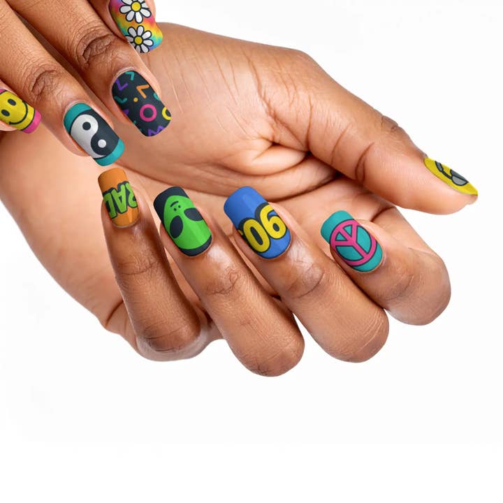 FYNE BODY - Wholesale Press-on/fake nails - Retro Drip 90's Press-On Nails95