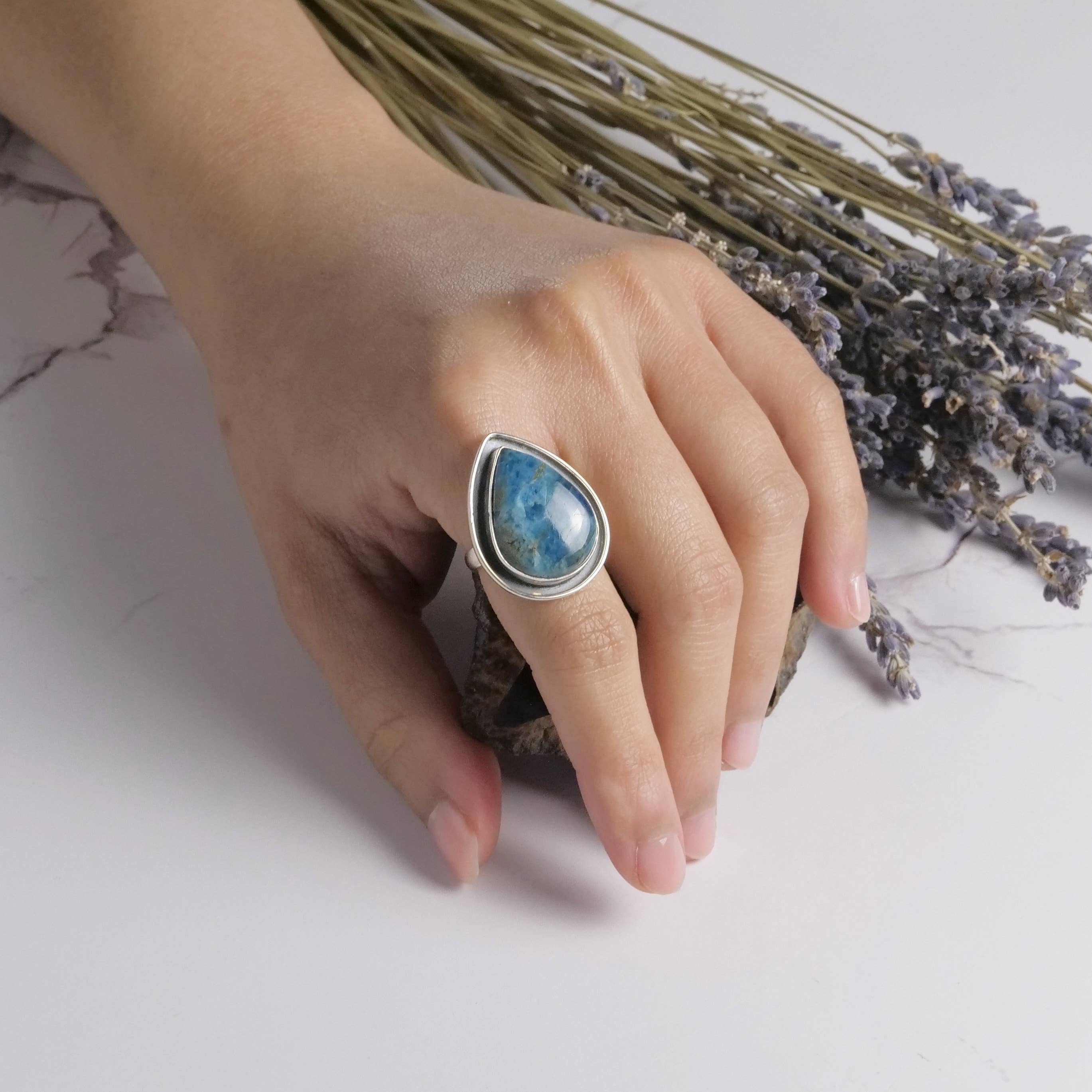 Baizaar - Wholesale Single Stone/Solitaire Ring - Sterling Silver Apatite River Ring2