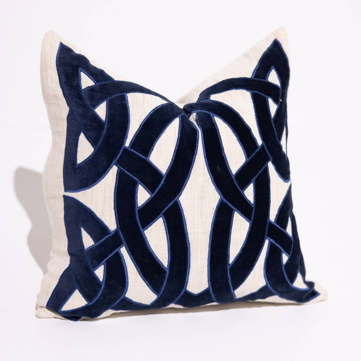 BHD HOME - Wholesale Throw/decorative pillow - Navy and Natural Dial Appliqué 50 x 50cm