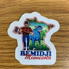 Bemidji Paul & Babe liten klistermärke för wholesale av Lumberjack Shack, LLC