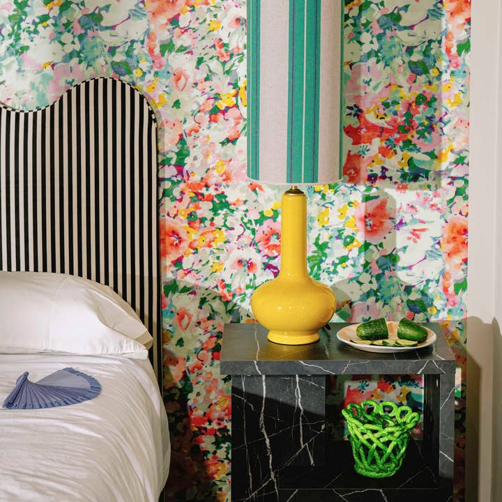 Really Nice Things - Wholesale Headboard - Wavy headboard with black and white stripes 160x73.5cm5