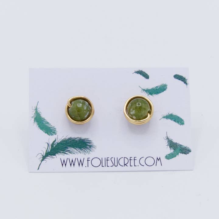 Clou d'oreille en jade, Bessy pour la vente par FolieSucree