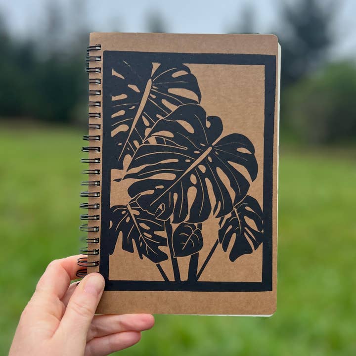 Monstera notitieboek met blokprint voor wholesale door Salmonberry Prints