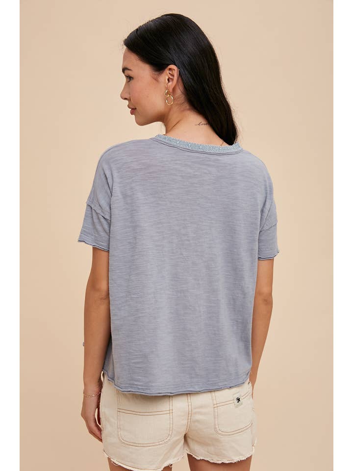 In Loom – wholesale Tröja med knappar – Dam – PLAGGTVÄTTAD KNAPPFRAM LACE TRIM TOPP