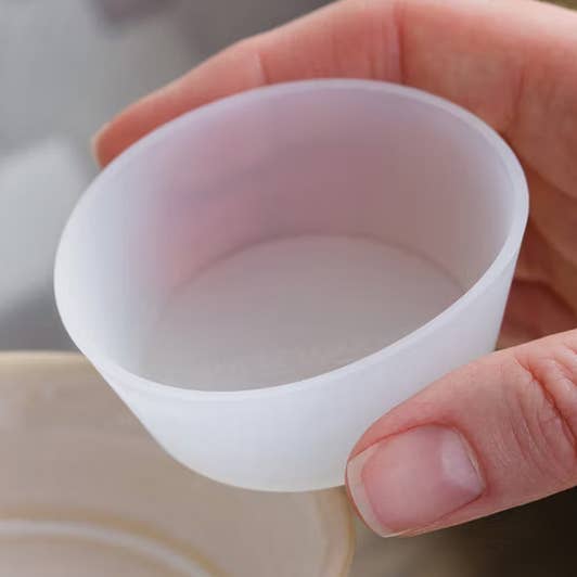 CANDLE WARMERS® Stor Flip Dish Hvid Silikoneskål for engroshandel hos Candle Warmers Etc. Duftlampen & Kerzen
