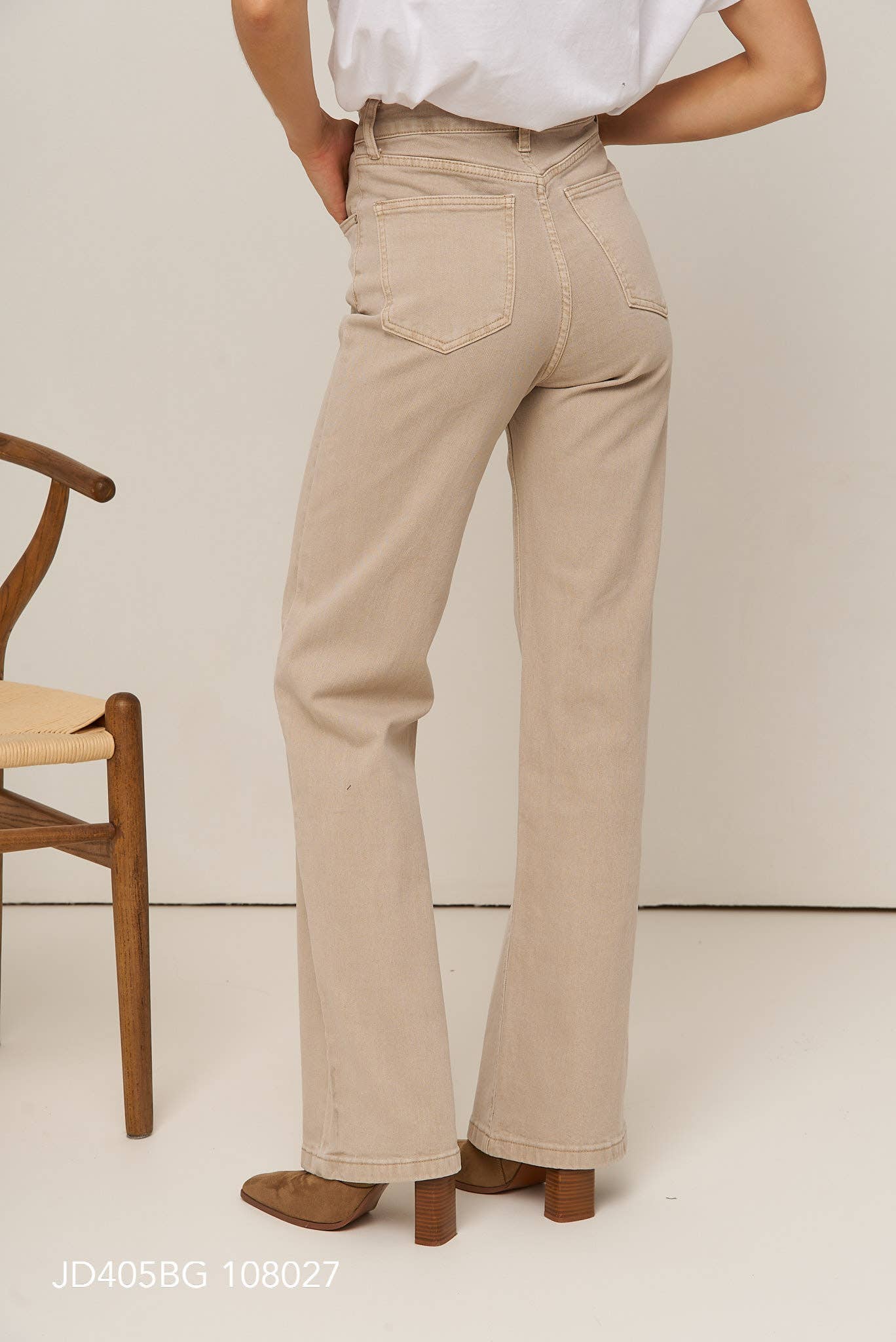 Oraije Paris - Vendita all'ingrosso Jeans - Donna - Jeans Barbara a gamba larga55