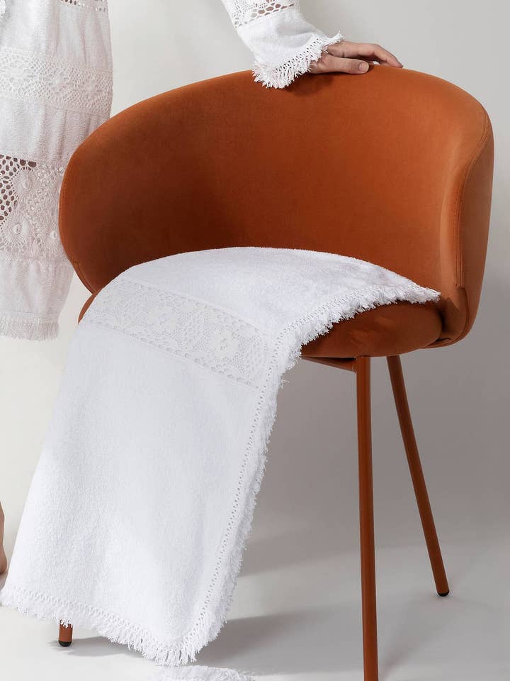 Hand towel for wholesale by Luna Di Giorno