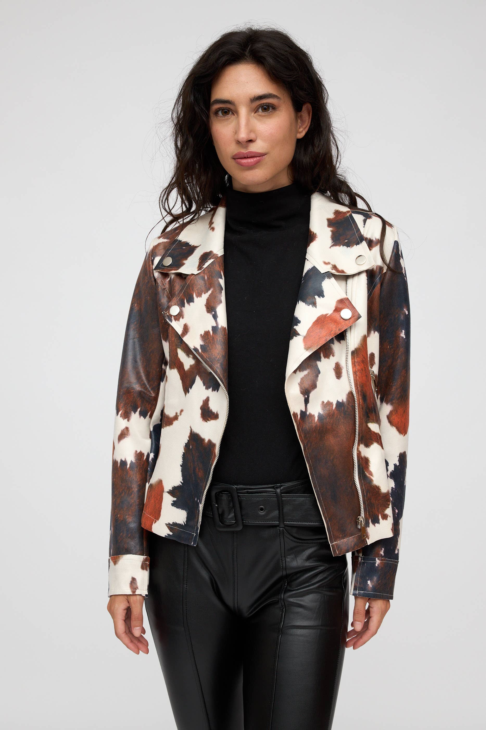 SWEET MAGIC MODA Y COMPLEMENTOS - Wholesale Denim Jacket - Women's - PRINTED JACKET 1