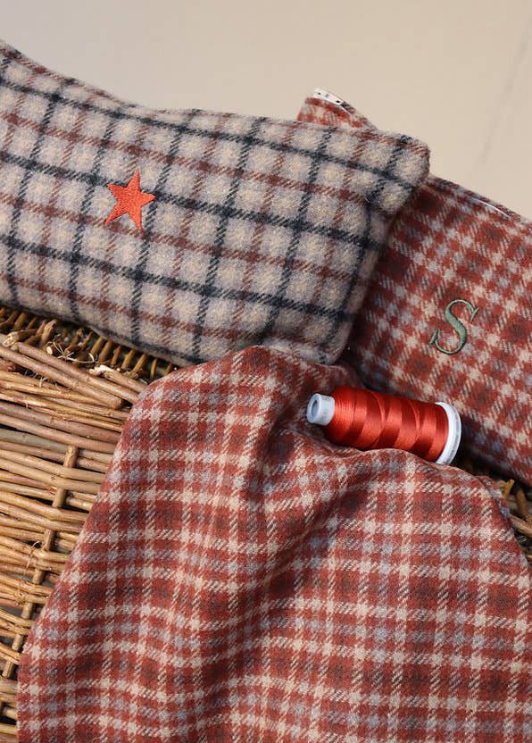 Giardino Segreto - Wholesale Pouch - Women's - Customizable pure wool clutch - Christmas gift idea1