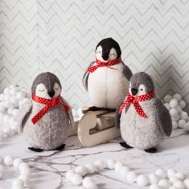 Corinne Lapierre Limited - Wholesale Craft Sewing Kit - Baby Penguins Felt Craft Kit0