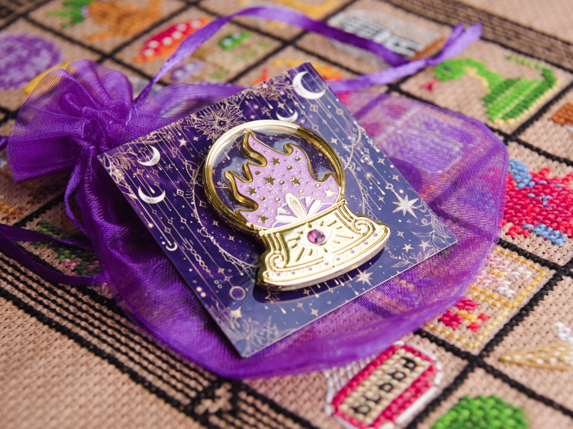 Stitchonomy - Vente Accessoire de broderie/point de croix - Garde-aiguille Boule de Cristal1