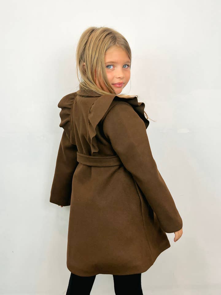 MINI MIGNON PARIS – Großhandel Jacke – Kinder – Gefütterte Mädchenjacke mit Rüschen und Gürtel