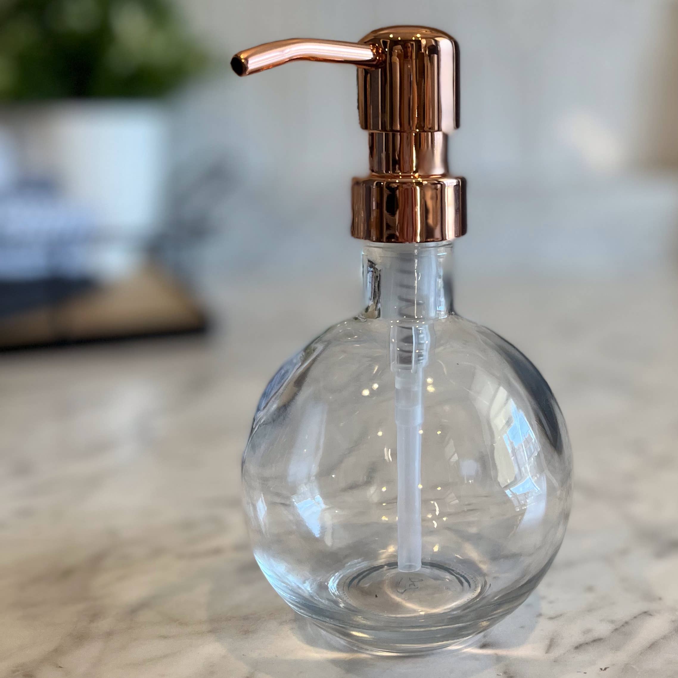 Blush Apothecary - Vente Distributeurs de savon - Distributeur de savon en verre recyclé Moon2