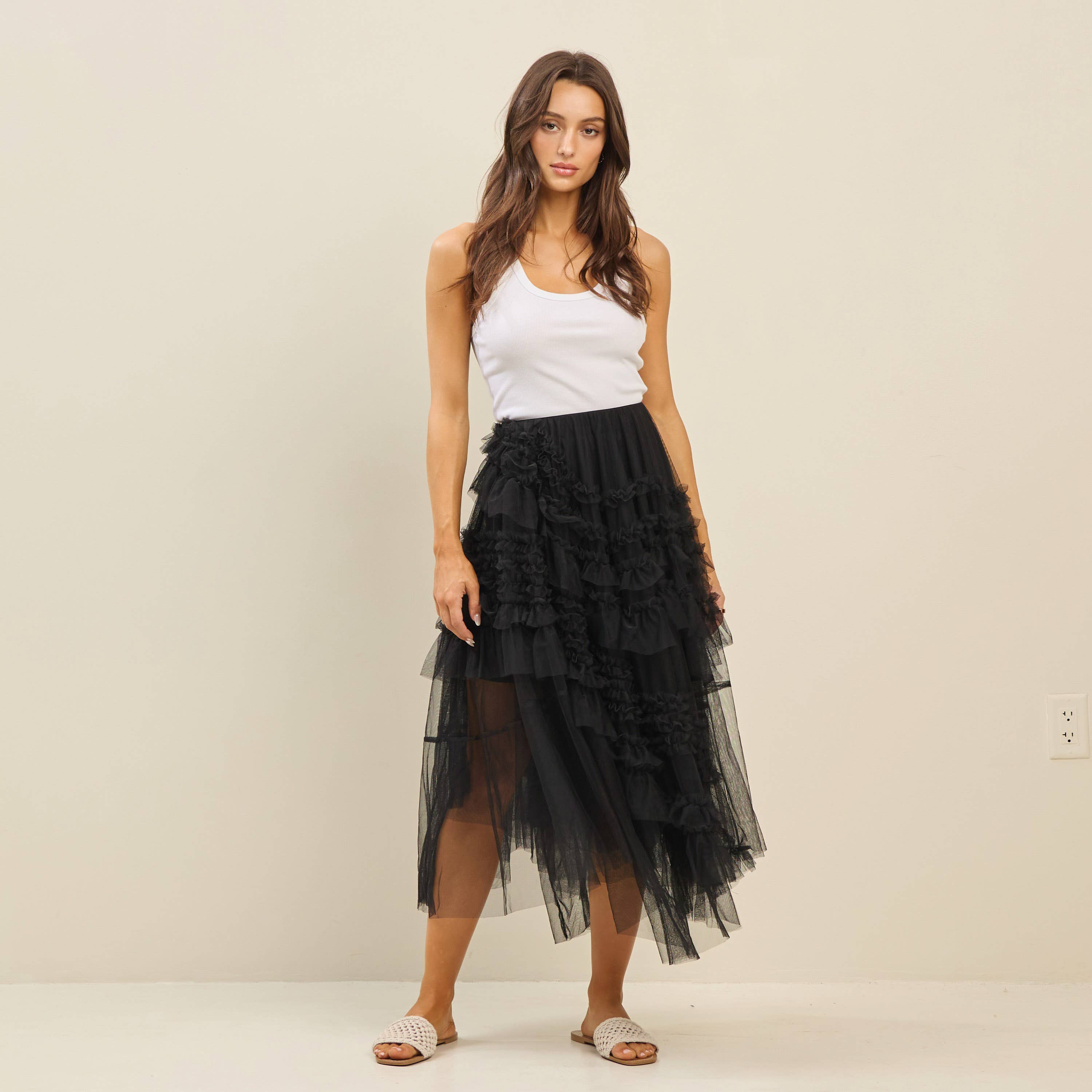 Cream Tiered ruffle tulle skirt for wholesale on Faire7