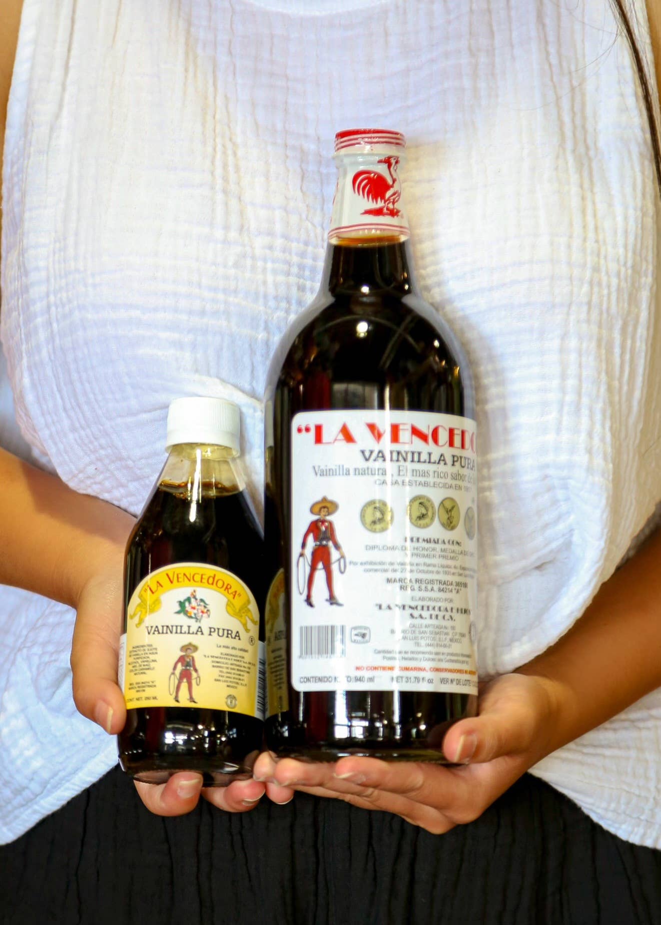Hilo de Amor LLC - Wholesale Vanilla/Fruit Extract - Pure Mexican Vanilla La Vencedora7