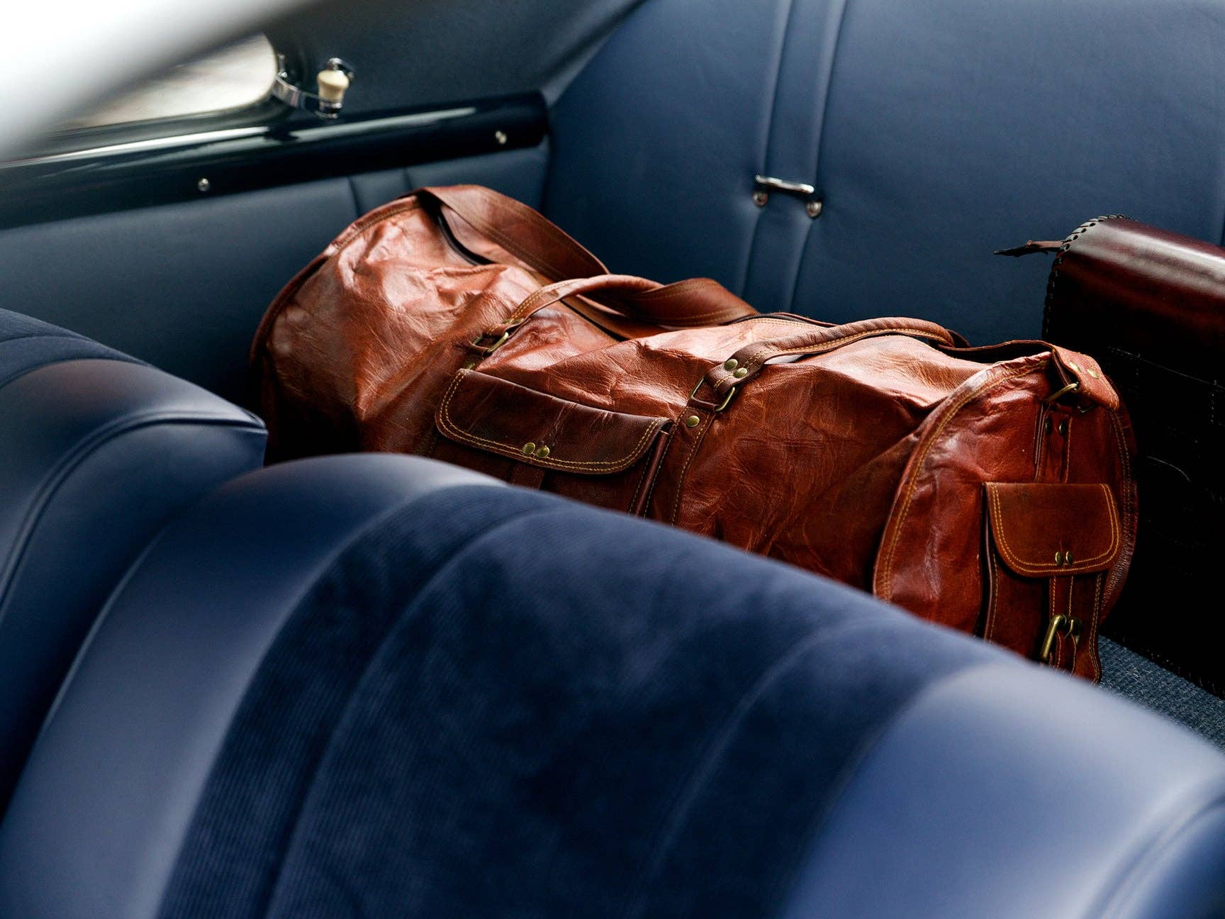 Bronceado Nila Vintage Weekender de venta al por mayor en Faire2