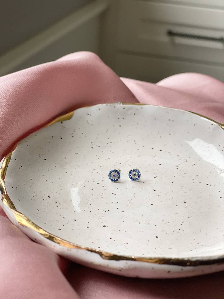 Crystal Eye Clous pour la vente par BELLA BUDDHA BEADS