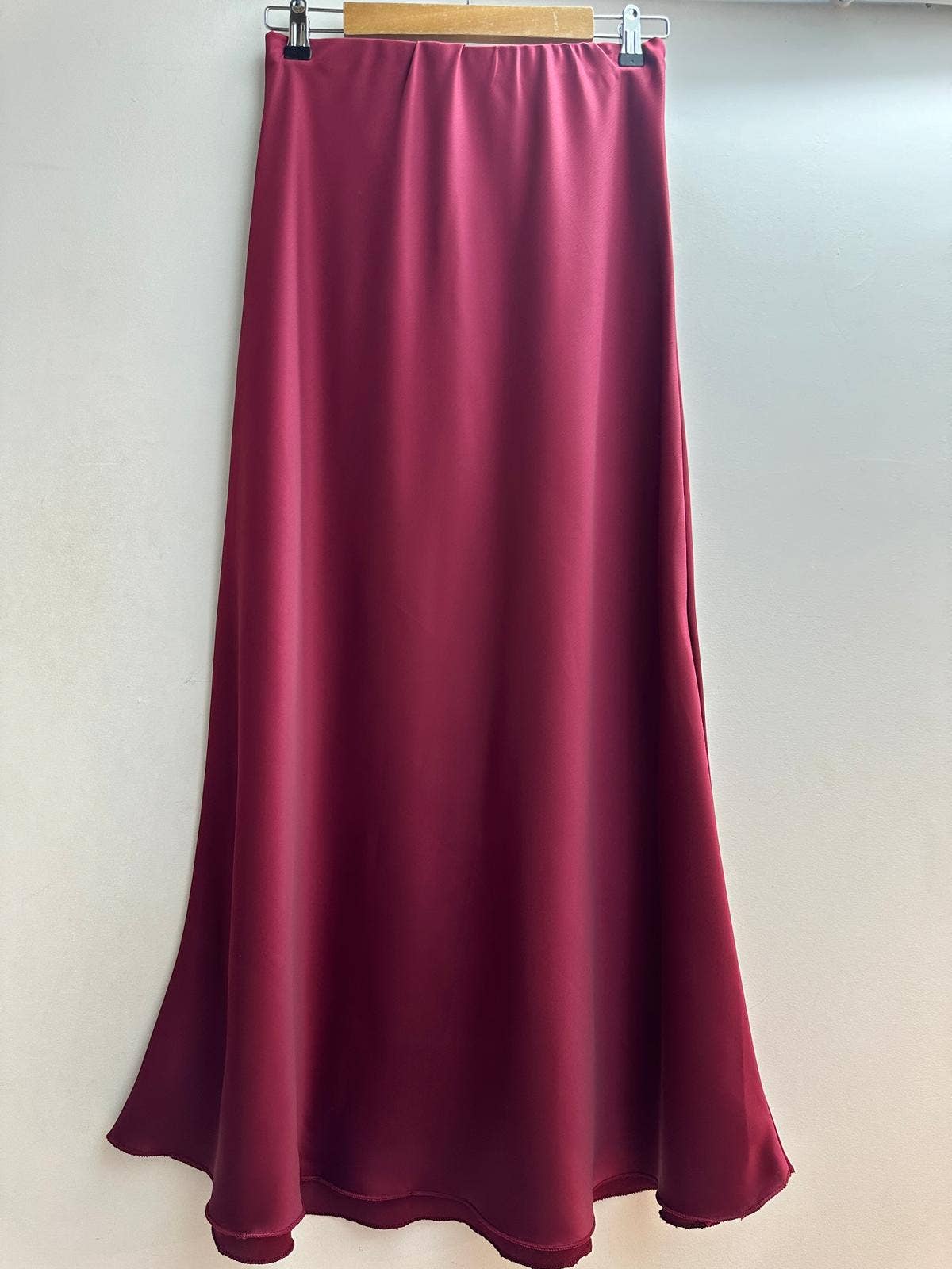 LORIANE - Vendita all'ingrosso Gonna - Donna - Gonna lunga fluida e leggera 10480U14