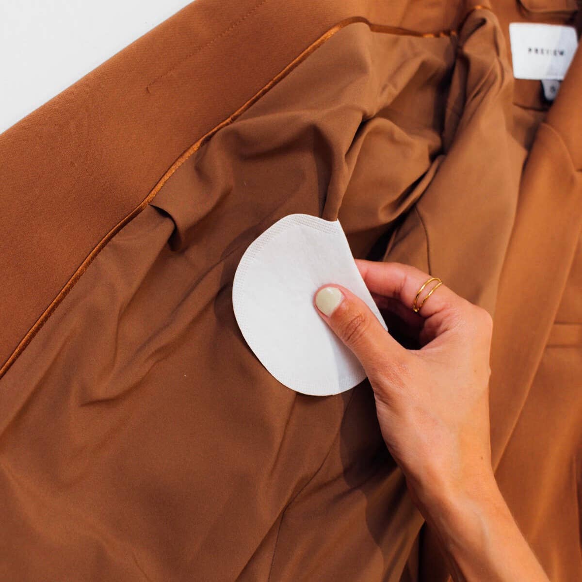 UnderWunder - Wholesale Deodorant – Unisex - Garment Liners - Women4