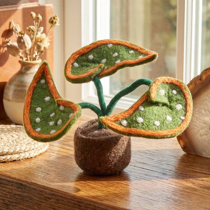 Décoration de plante debout en feutre fait main Aurora d'été pour la vente par Felt So Good