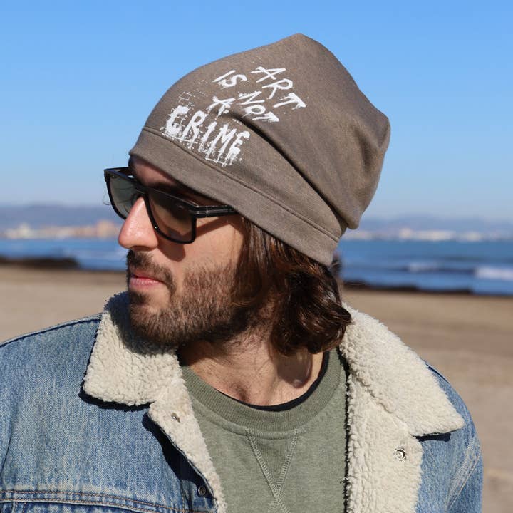 Bonnets 114H - Art is Not a Crime - Bonnets en coton pour la vente par Purple Sardine