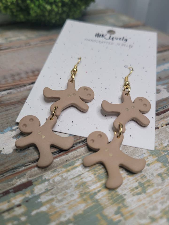 Gelaagde peperkoekhangers voor wholesale door MK Lovely Boutique