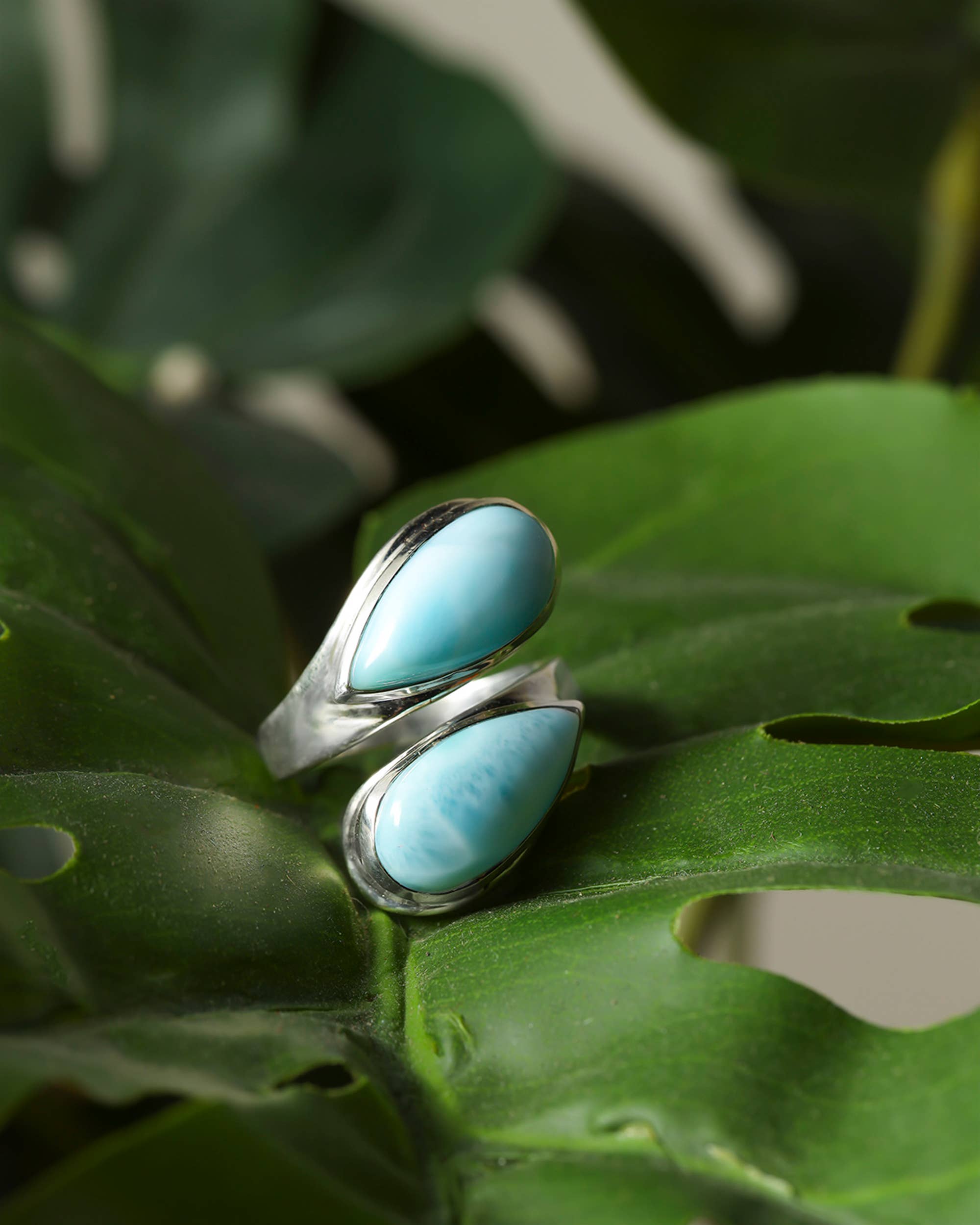 Tiramisu - Vendita all'ingrosso Anelli di fidanzamento - Anello regolabile in argento sterling 925 con larimar naturale a forma di pera2
