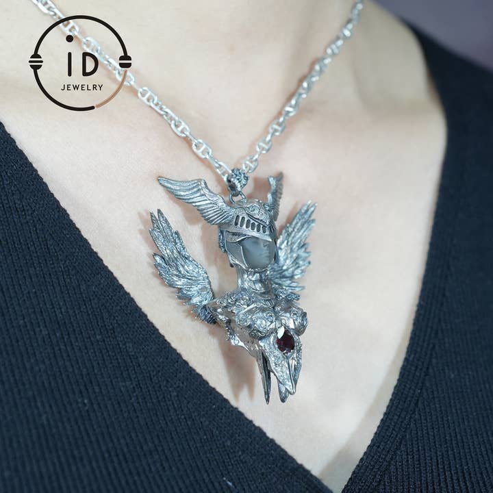 idjewelry – wholesale Hänge-/berlockhalsband – Valkyriehänge | 925 Sterling Silver & Granat | Amulett från Nordisk Mytologi | Handgjort Vikingahalsband