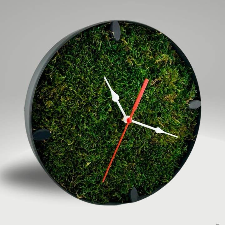 Flachmoos Uhr Rund - 23cm ⌀ für den Großhandel von Moosgenuss