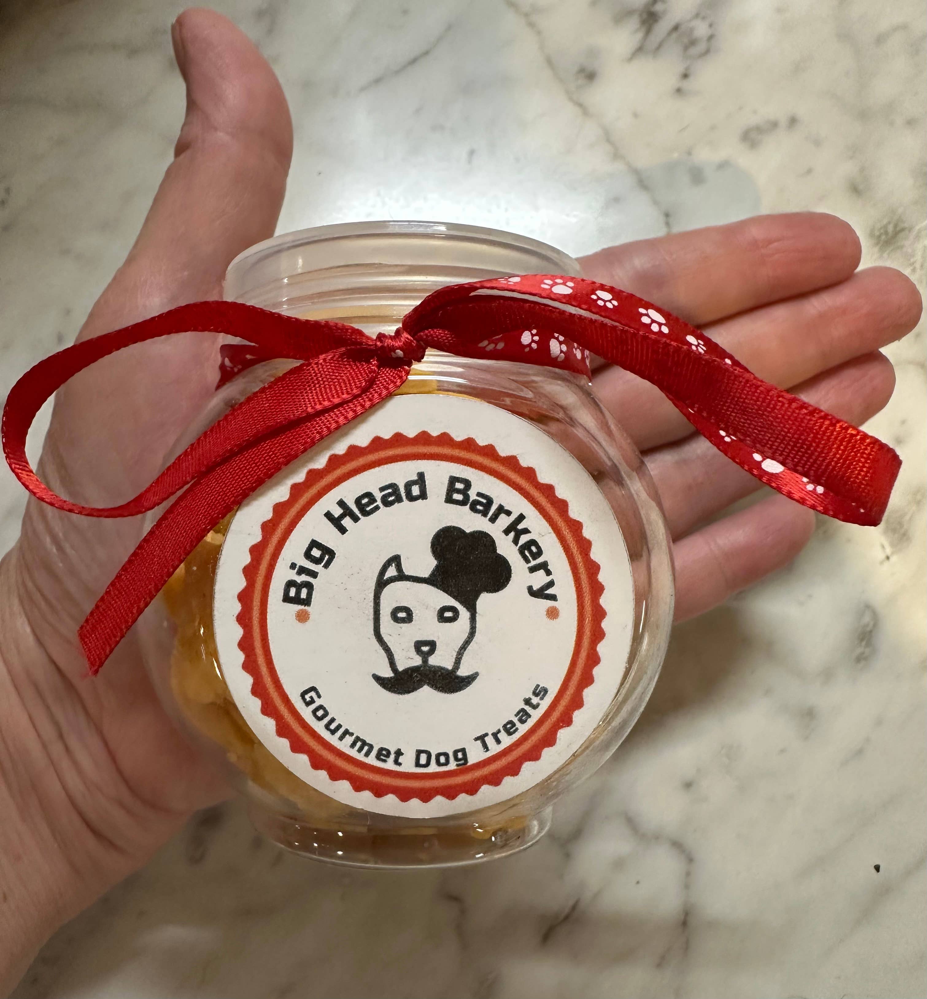 Big Head Barkery - Wholesale Pet Treats - Dog - Cheddar Cheese Fish-Shaped Dog Treats |Crunchy, Savory Bites2