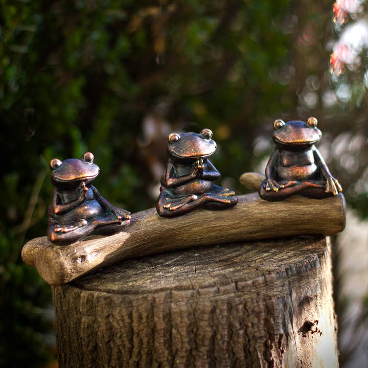 Pacific Trading - Wholesale Decorative Figurine - Meditation Frogs