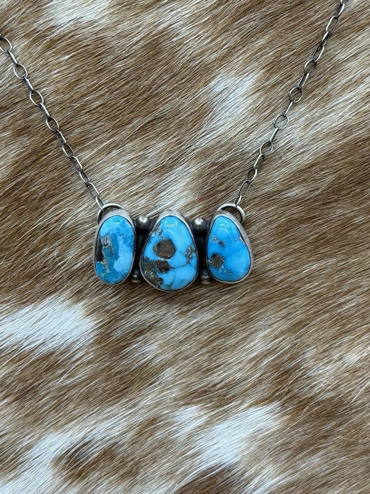 Navajo handgjord halsband i sterlingsilver med Blue Ridge turkoskluster 18” för wholesale av Native City Jewelry