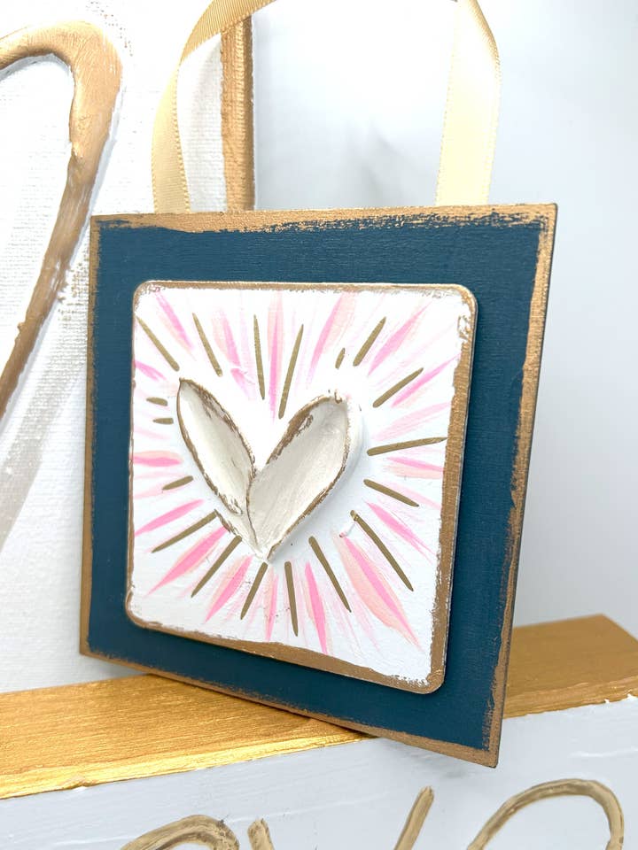 Shining heart ornament | valentines wedding for wholesale by Coddiwomple