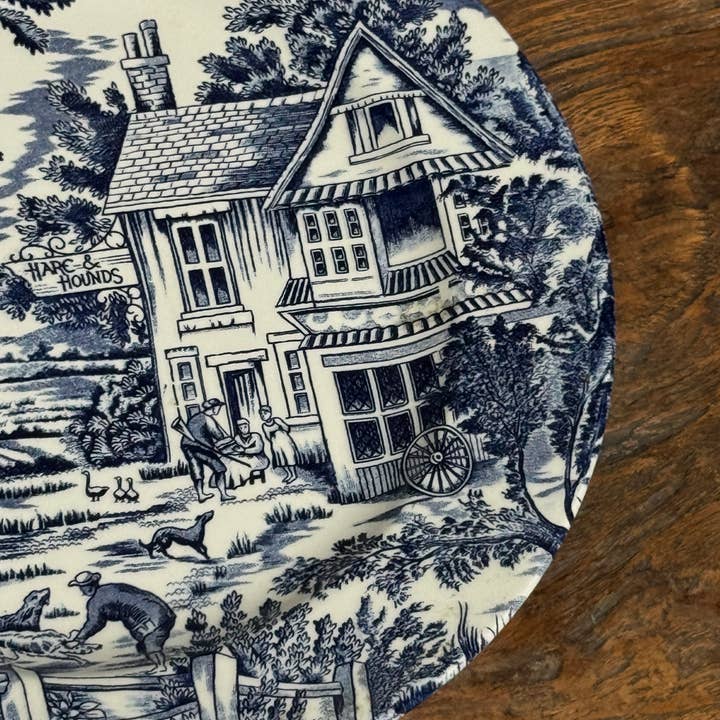 Office Objets - Wholesale Dinner plate - A large English flat plate with blue decoration4