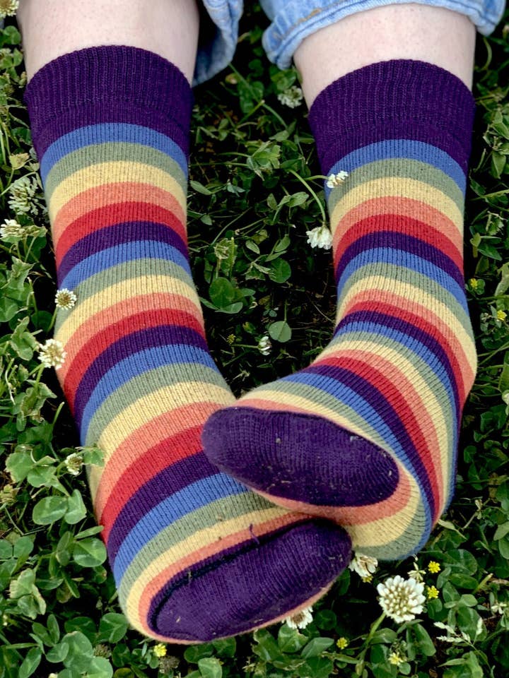 Chaussettes Iris Rainbow Striped Crew pour la vente par RocknSocks