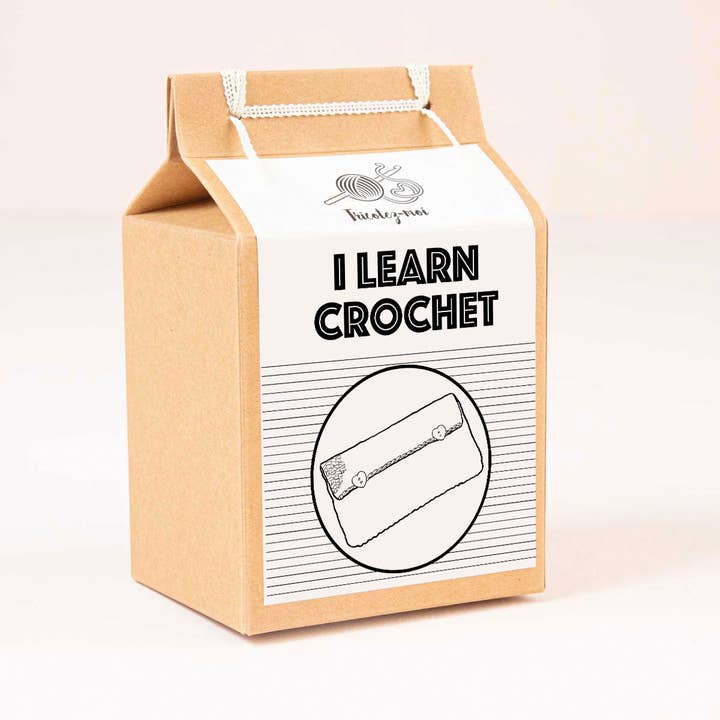 Tricotez-moi – Großhandel Strick-/Häkelzubehör – Tricotez-moi Häkelset „Ich lerne Häkeln“ – Mein Blaues Täschchen3