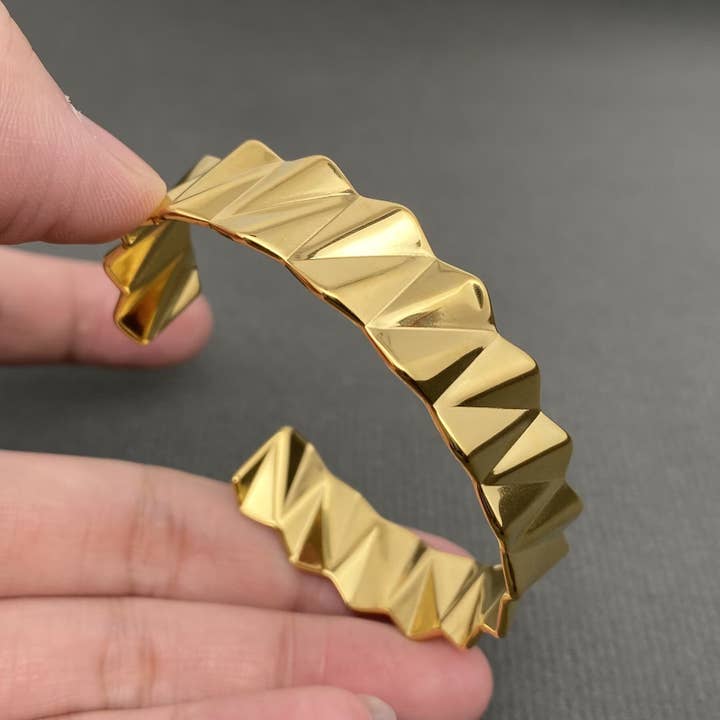 Geometric Wave Shape 18K Gold Plated S.Steel Cuff - FGS for wholesale by Mio Queena