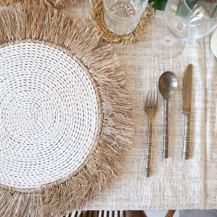 Joglo living – Großhandel Platzdeckchen – Tischset 002 mit Fransen aus Raffiabast - weiß