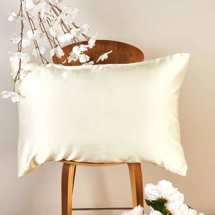 Almofada Leitosa por atacado de Gilded Fox Silk