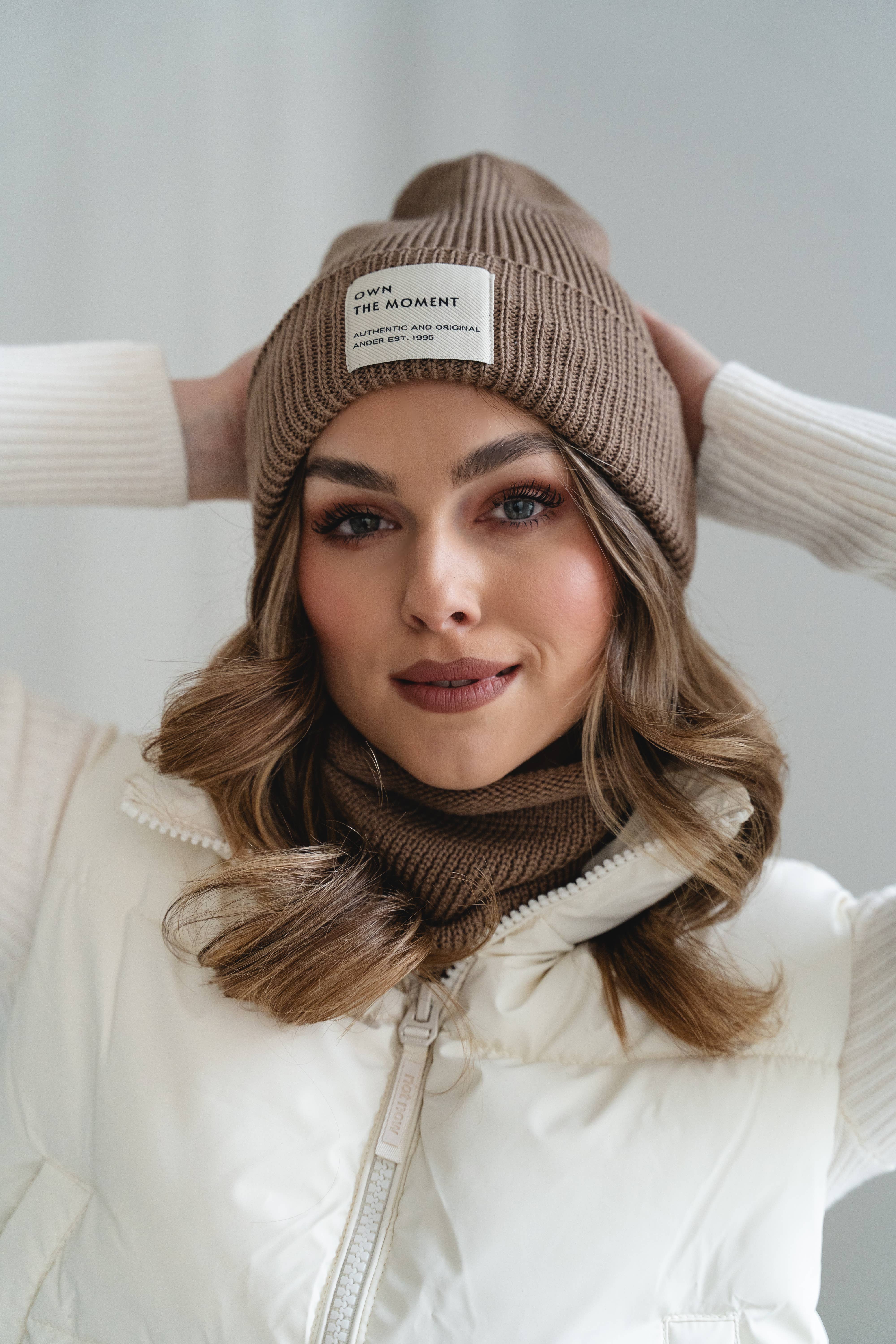 Ander - Wholesale Beanie - Women's - New Brigid 100%  Merino Wool set! Beanie + snood made in PL11