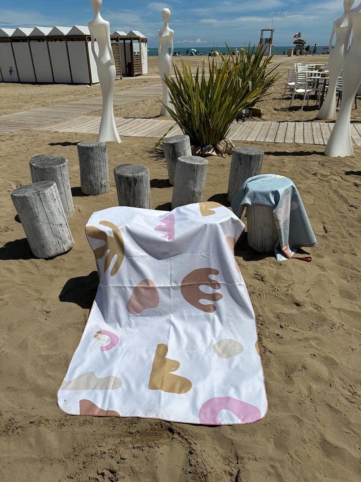 Telo da picnic da spiaggia | Spiaggia organica 160x180 cm per la vendita all'ingrosso da parte di OLYA KIDS