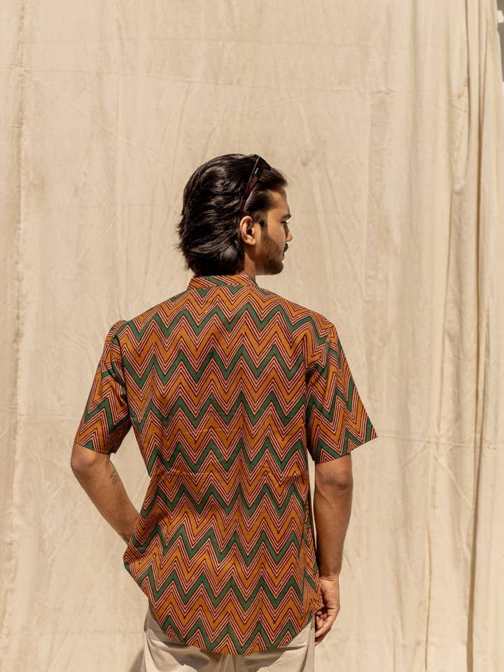 Studio Kibun - Vente Chemise – unisexe - Chemise en coton imprimée à la main Kaleidoscope2