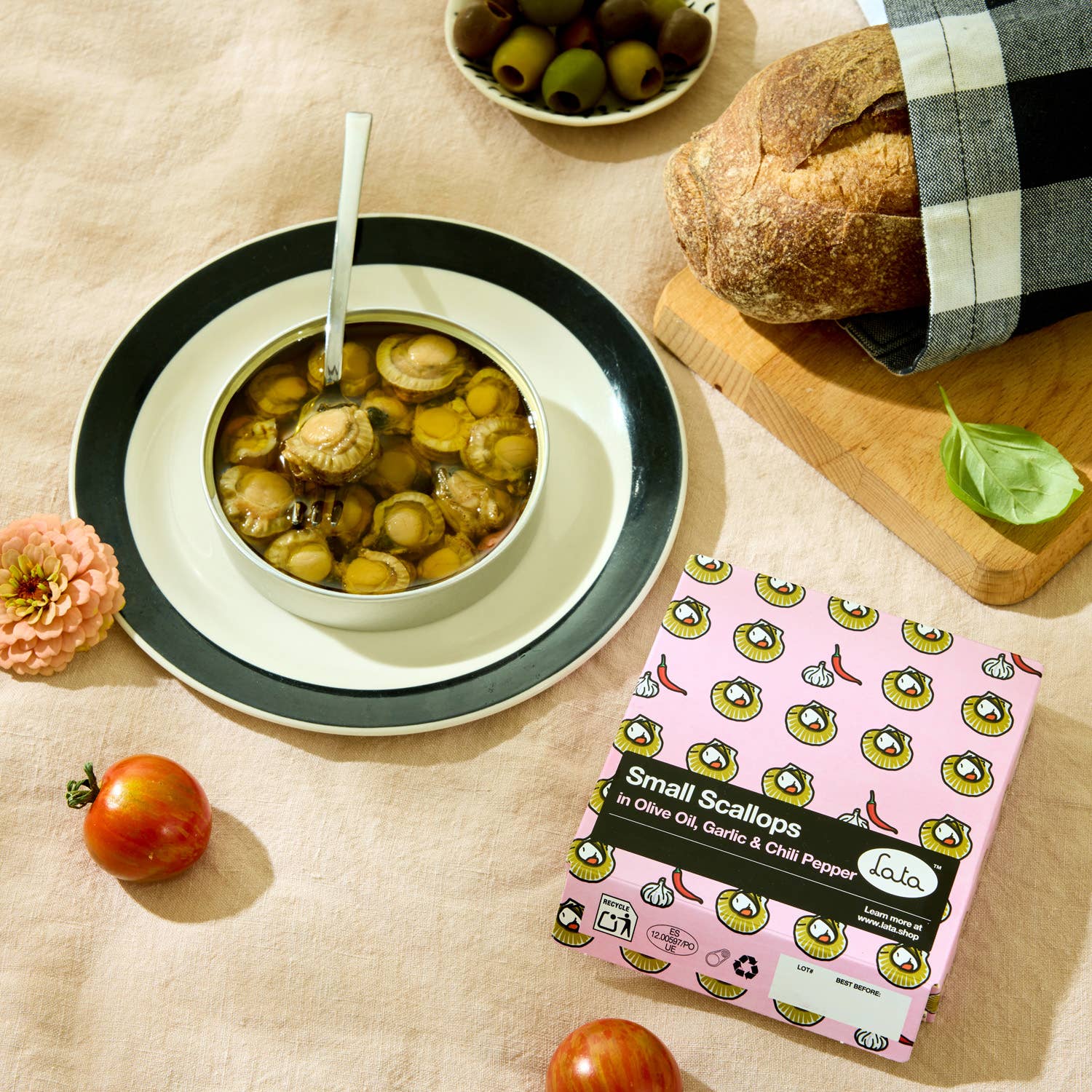 Lata - Vendita all'ingrosso Pesce in scatola - Lata Capesante piccole in olio d’oliva con aglio e peperoncino1