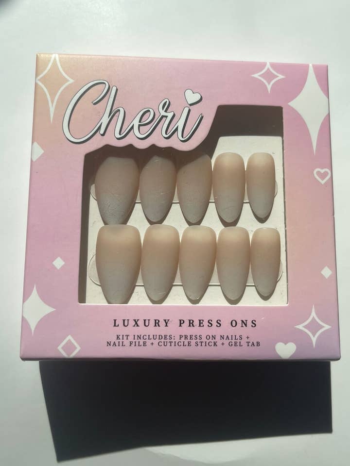 Kit à ongles Press On Style #9 pour la vente par Cheri Press Ons