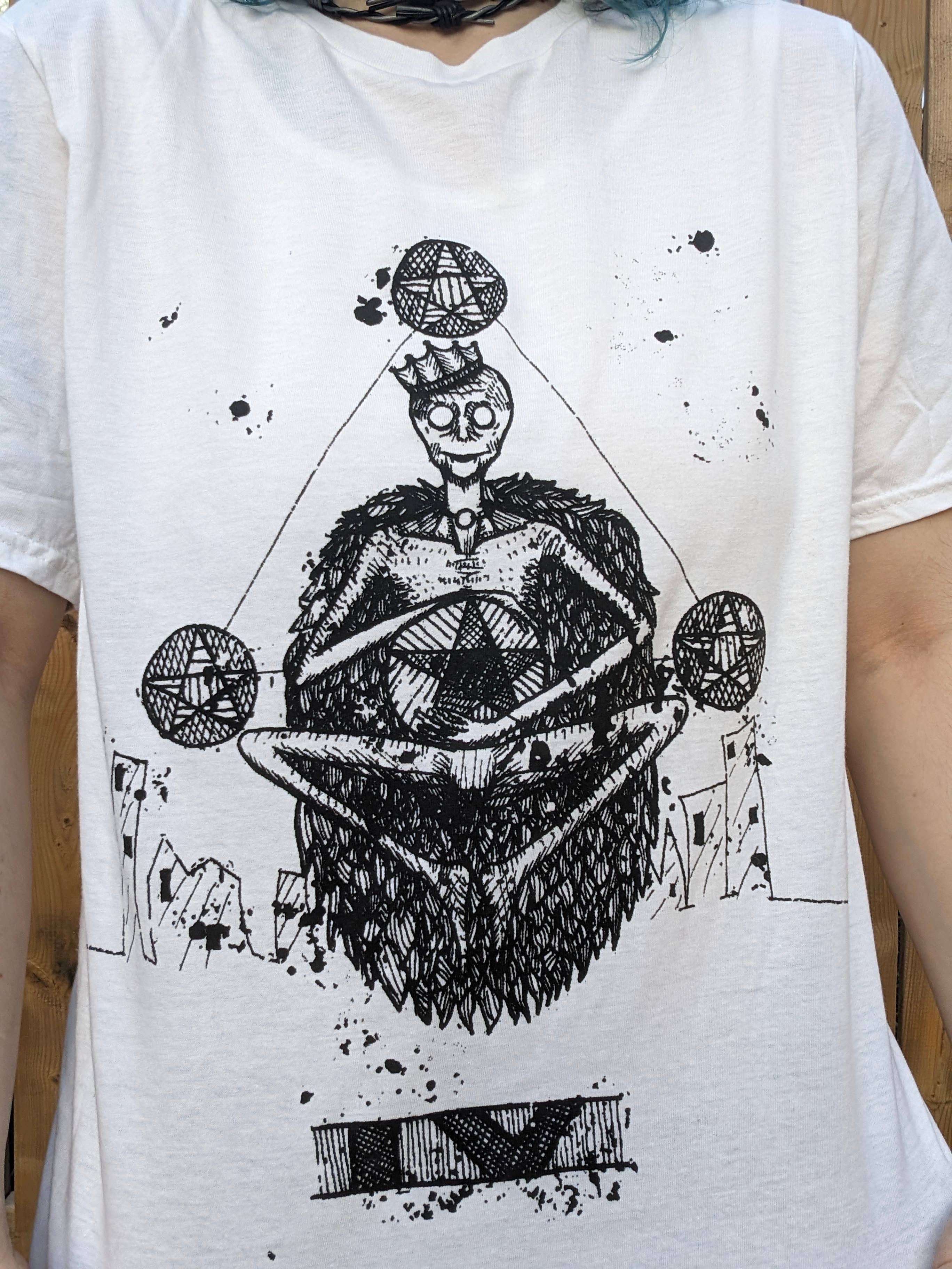 RaccoonGuts - Wholesale Screen Printed T-Shirt - Women's - Four of Pentacles Gothic Alt Tarot Printed T-shirt4