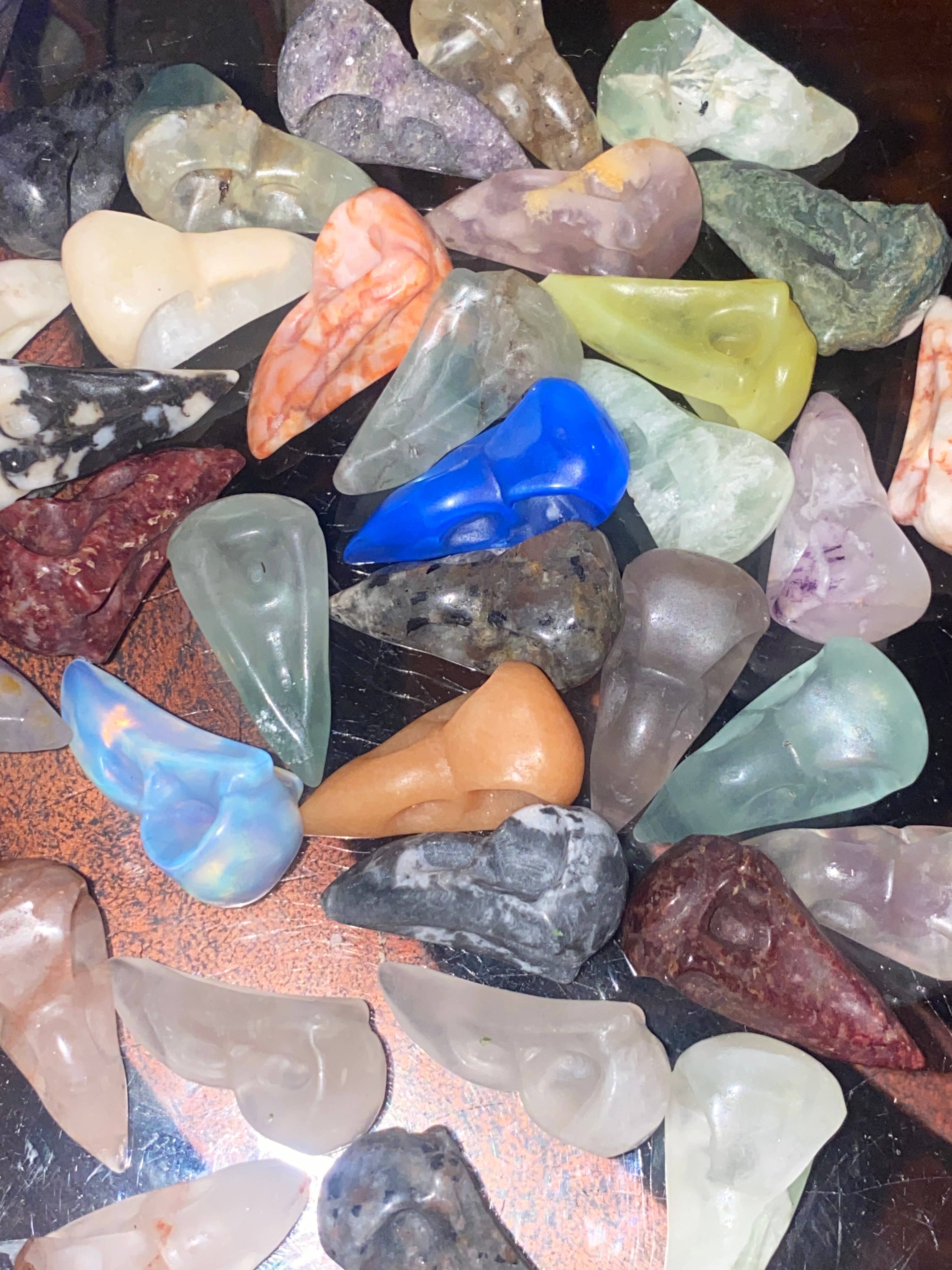 Moon River Designs - Wholesale Spiritual Stone/Crystal - Mini Crystal Bird Skulls Bulk Set Mystery0