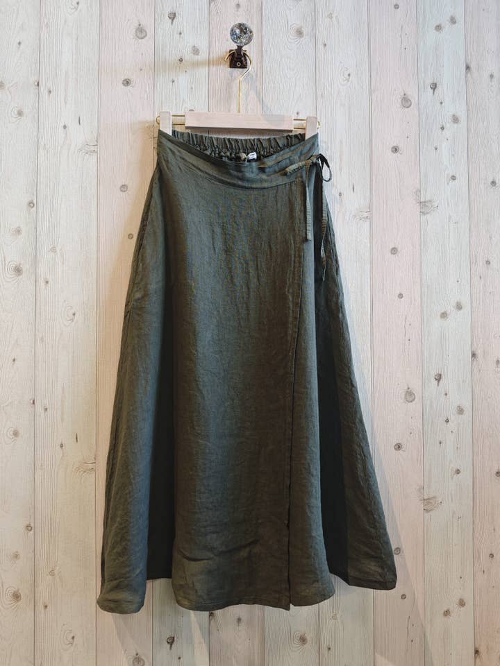 Linen & More - Wholesale Skirt – Women’s - REF 6088 100% LINEN SKIRT2