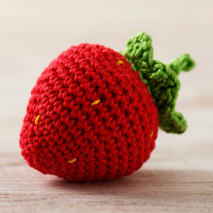 Crochet Strawberries Pretend food Play Food Play for wholesale by Crochet Pumpkin
